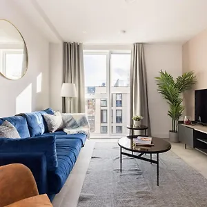  Apartment Charles Hope